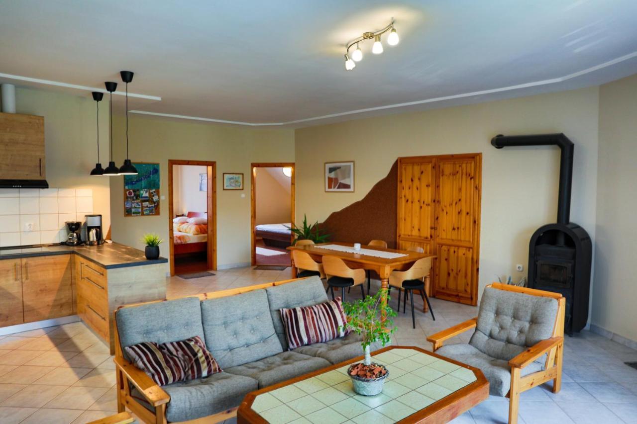 Apartman Fuzfa Balatonmáriafürdő Esterno foto